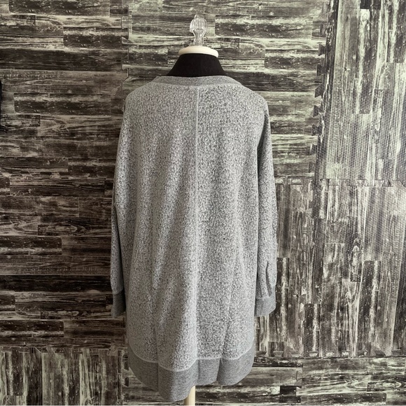 Cherish High low Grey tunic sweater oversized comfortable fit Fits Medium/large - Picture 8 of 8
